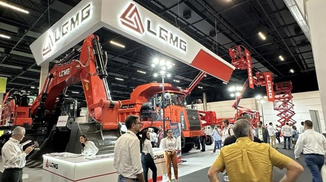 明星产品引领行业革新风潮！wm365完美体育重机闪耀巴西展！